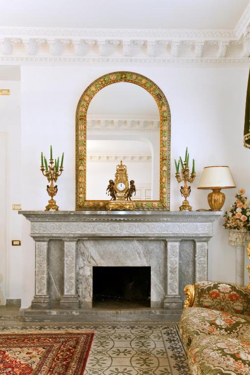 Resort Villa Antica Еболи Екстериор снимка