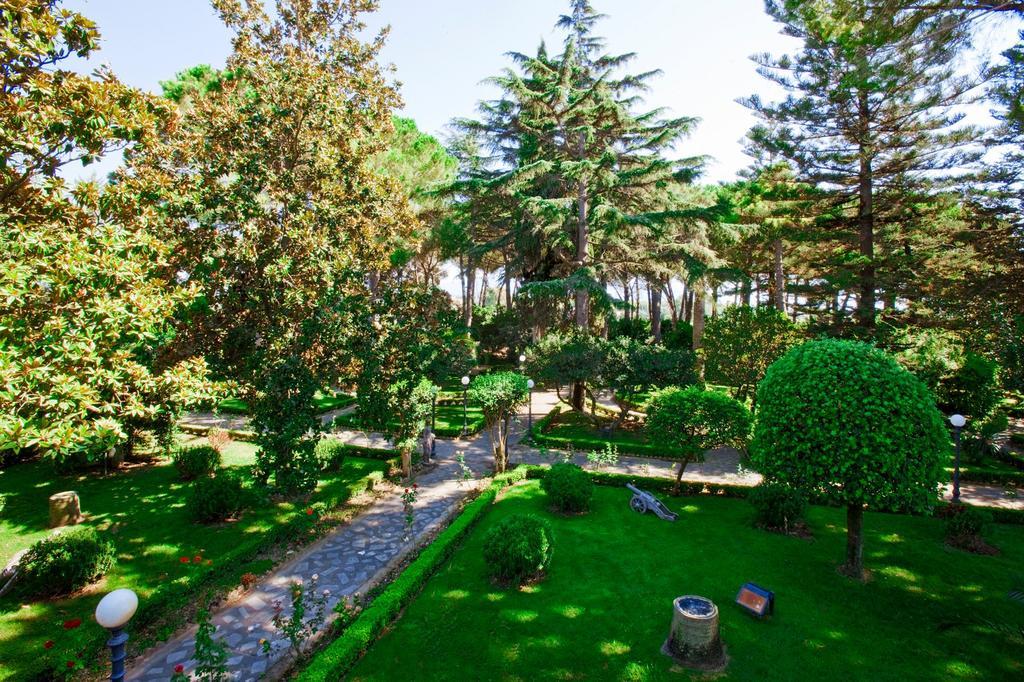 Resort Villa Antica Еболи Екстериор снимка
