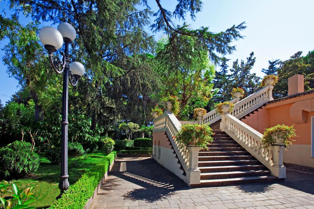 Resort Villa Antica Еболи Екстериор снимка