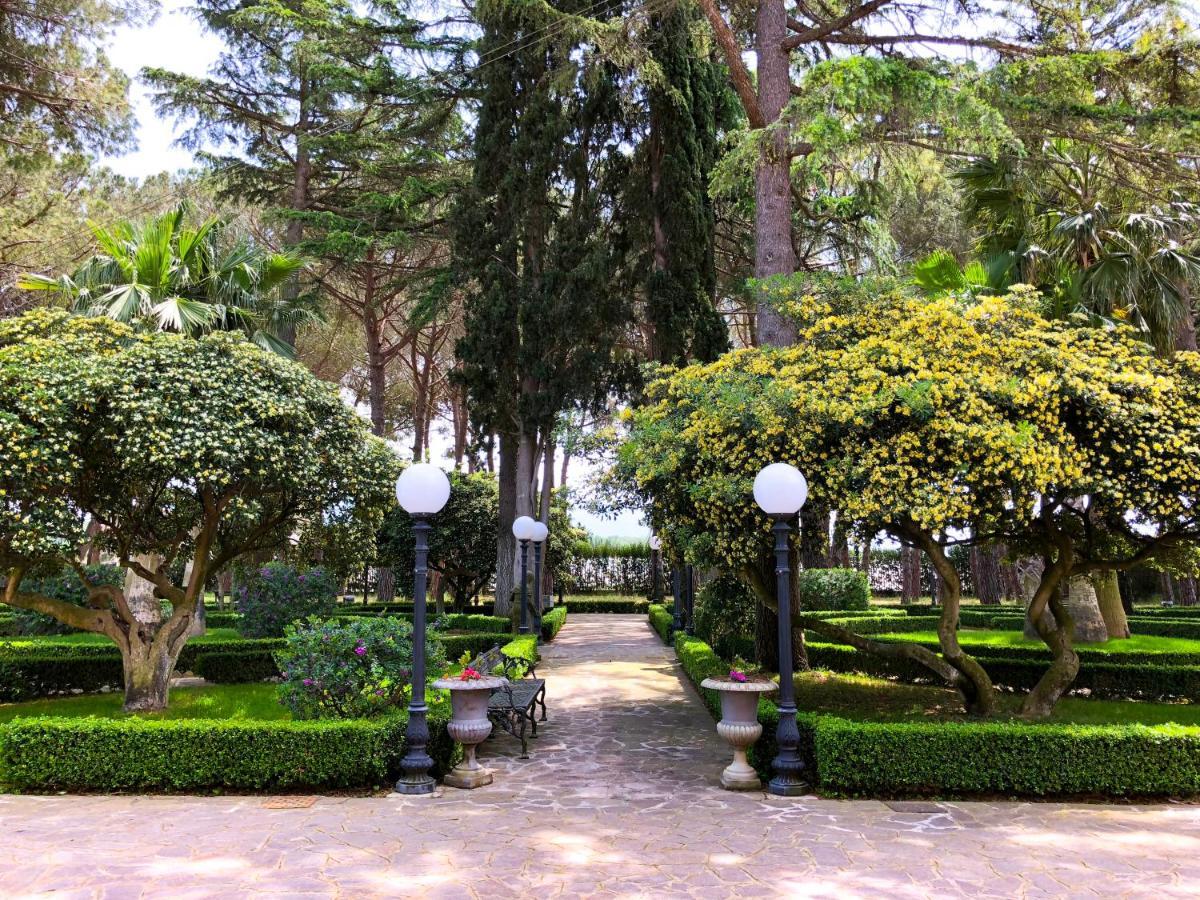 Resort Villa Antica Еболи Екстериор снимка