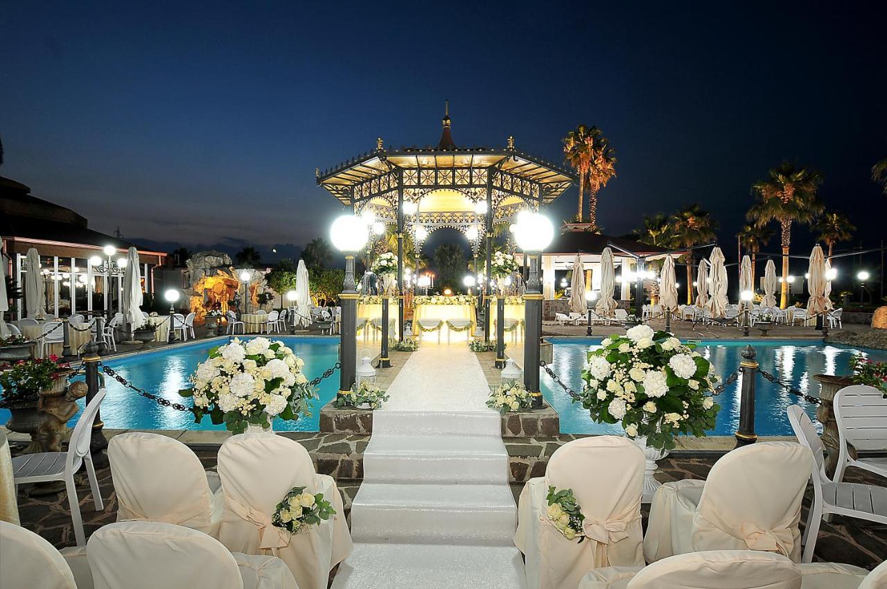 Resort Villa Antica Еболи Екстериор снимка