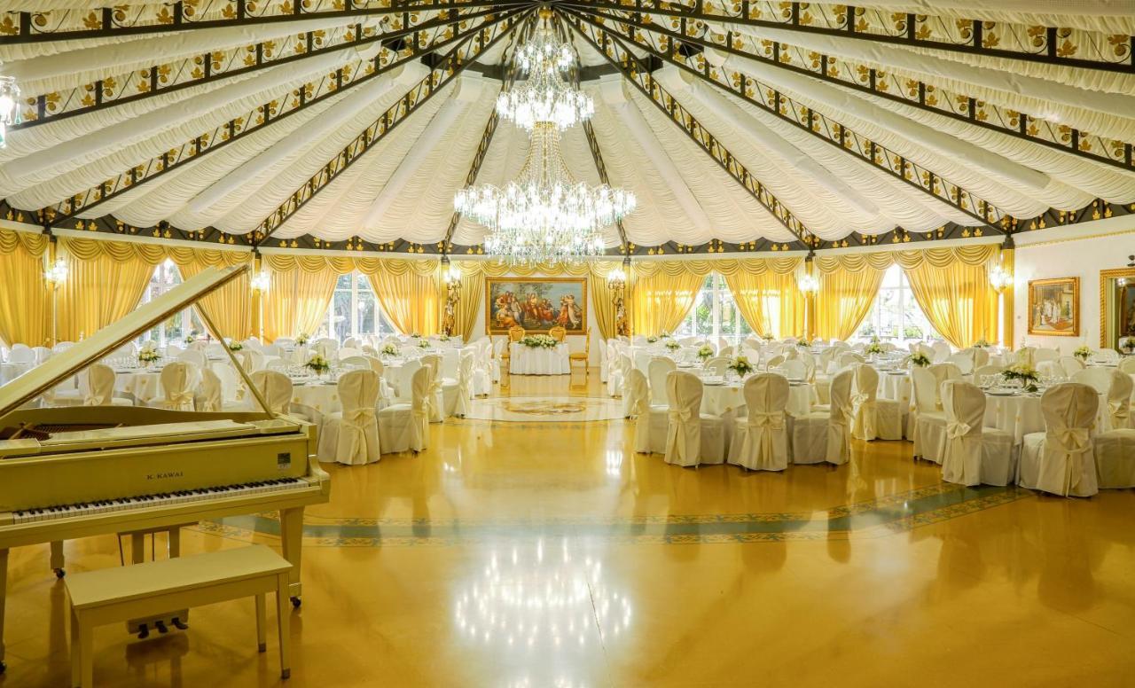 Resort Villa Antica Еболи Екстериор снимка